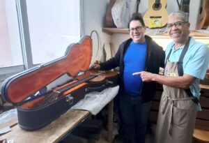 Restauração de Violão